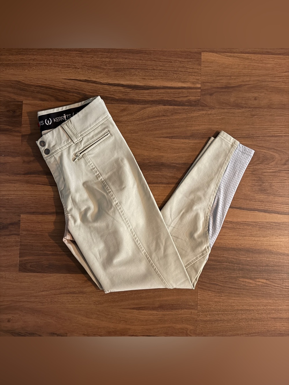 Women’s Medium Tan Kerrits Knee Patch Horseback Riding Breeches